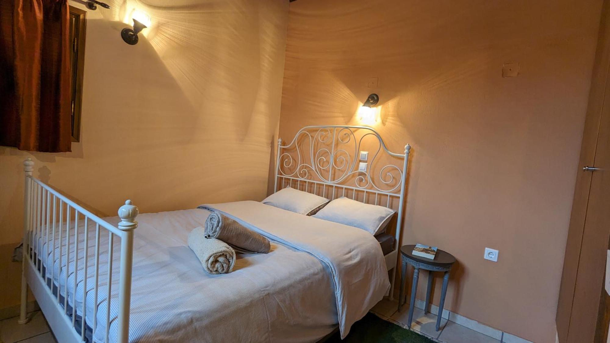 Diminio 2 Apartment At Livadi อาราโชวา ภายนอก รูปภาพ